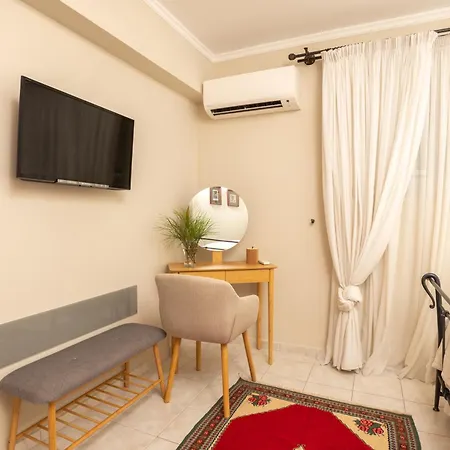 Ilios Apartment *